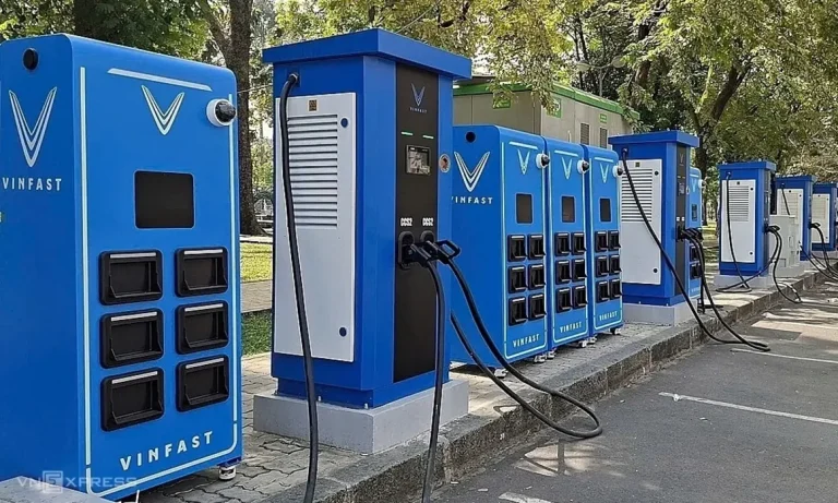 ホーチミン市、電動バイク用バッテリー交換3000基設置へ