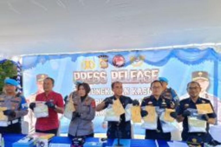 【バリ島】国際麻薬組織のコカイン密輸を阻止