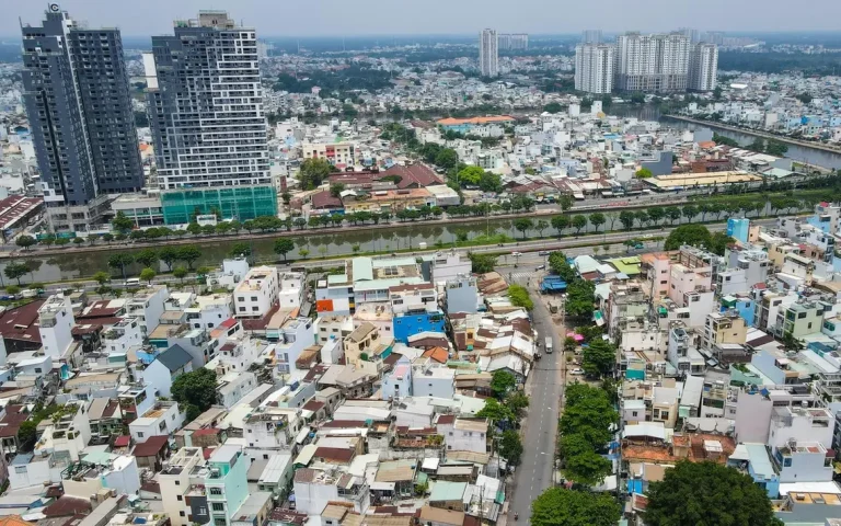 ホーチミン市、交通インフラ品質検査を強化