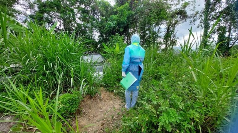 【タイ・ヤラー県】12歳障害児、3日間の行方不明後に廃車内で遺体で発見