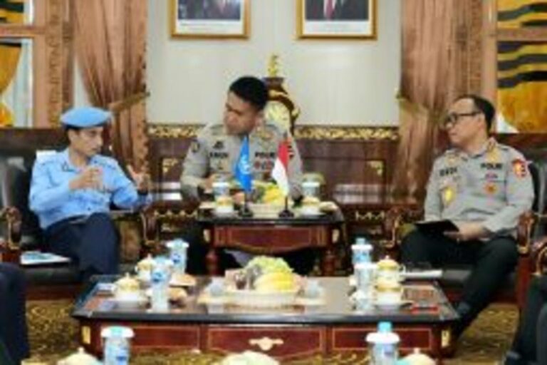 ジャカルタ：インドネシア警察、国連と平和活動強化