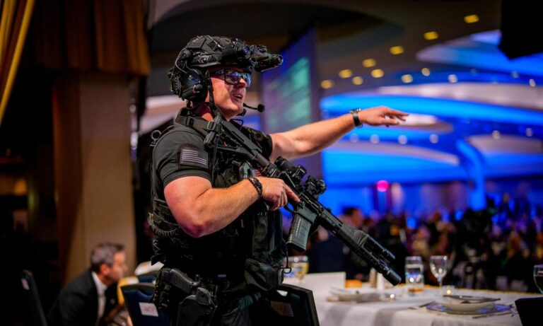 【ワシントン】トランプ氏、銃撃事件時の避難遅延を説明