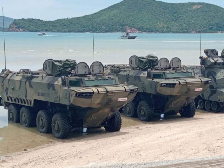 タイ東部国境の防衛強化、国産装甲車AWAV 8×8を追加調達