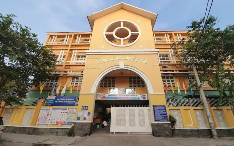 【ホーチミン】小学校で食中毒か、保健省が調査