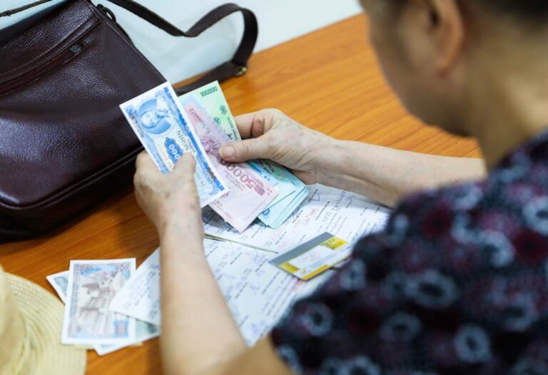 ハノイの年金受給者、委任状更新を急ぐ必要あり