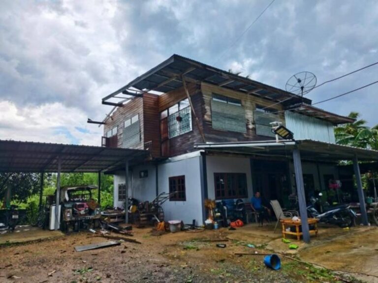 ペッチャブーン県で暴風雨、約600軒が被害