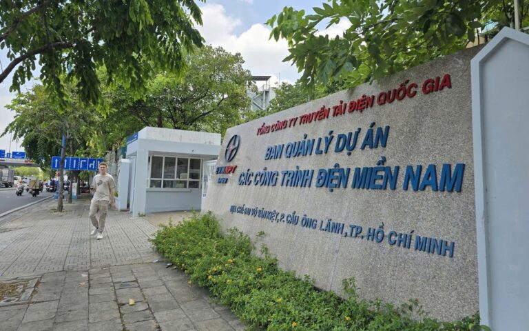 ドクホア500kV変電所、電力部門の企業支払い滞納問題