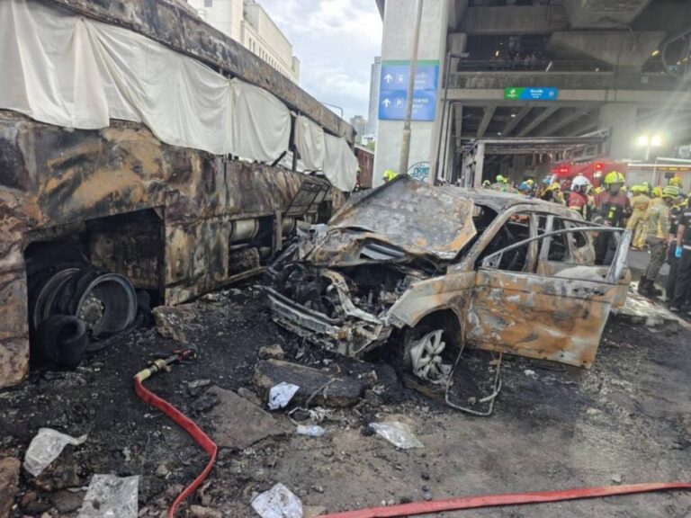 【バンコク】列車とバス衝突事故、首相が緊急支援を指示