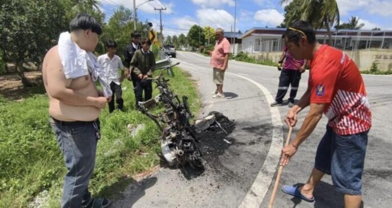 【チョンブリー】17歳少年、走行中のバイクが突如炎上し全焼