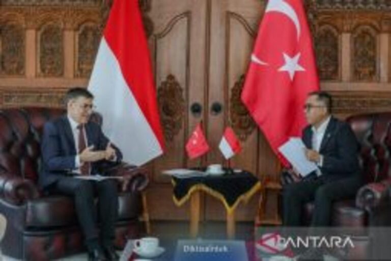 インドネシア・トルコ、学術連携強化 ジャカルタで協力深化