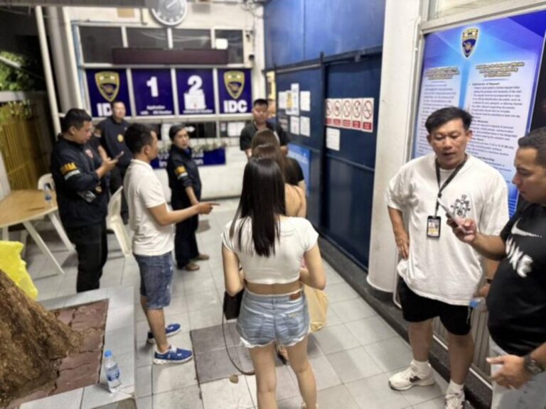 【バンコク】スクムビットでベトナム人女性10人逮捕