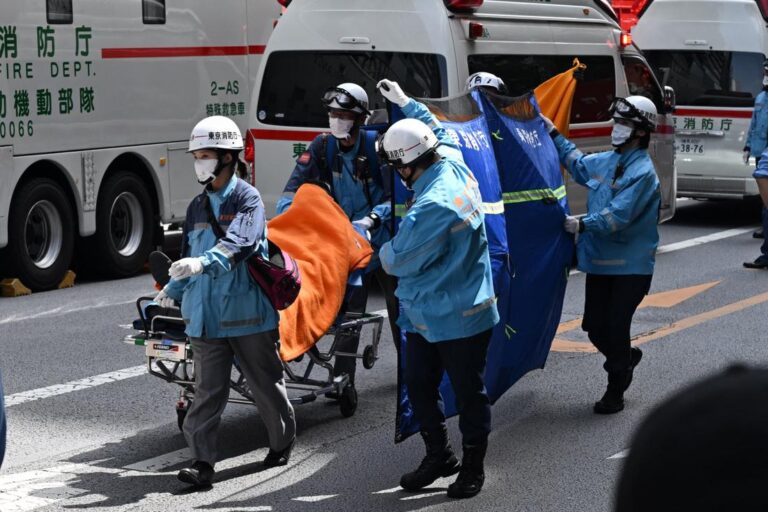 東京・銀座で謎のガス噴射、25人負傷