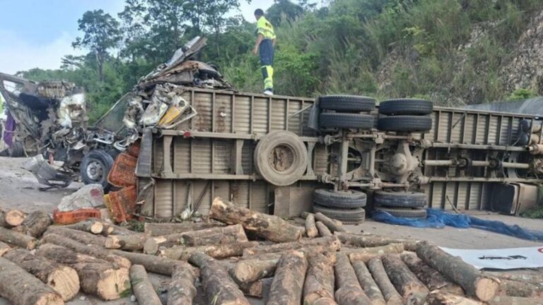 【プラチンブリー】トレーラーがブレーキ故障、1人死亡2人負傷