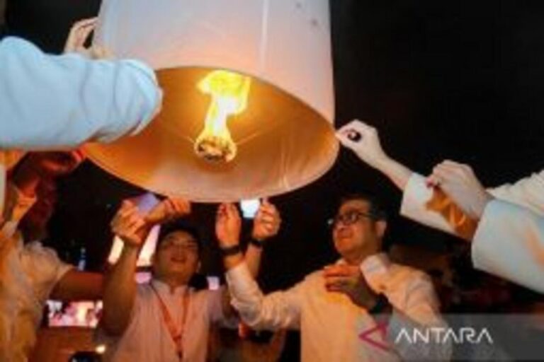 インドネシア・ジャカルタ、仏教祭典で創造経済が活性化
