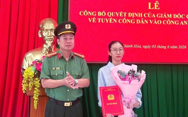 【ベトナム・カインホア】殉職少佐の妻、村落警察官に採用