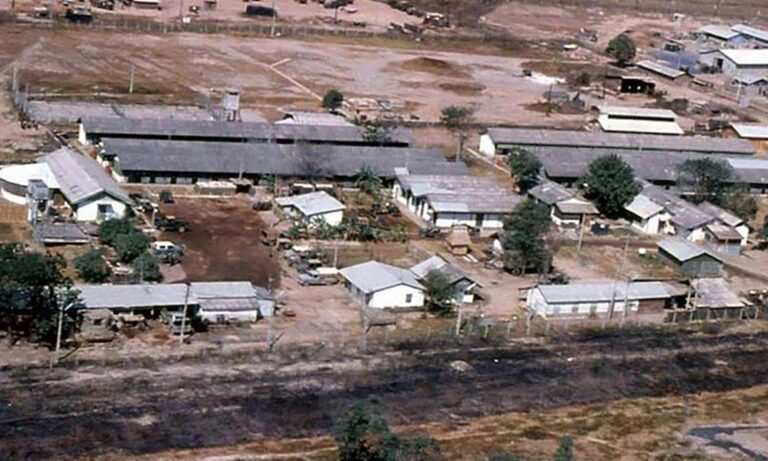 【ベトナム・コントゥム】米退役軍人の写真から戦没者集団墓地を捜索