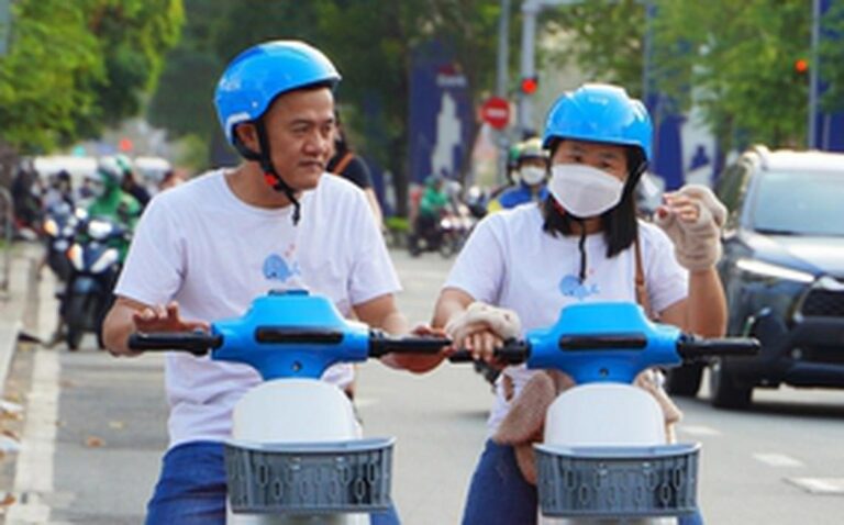ホーチミン市、公共電動自転車60分無料券を配布